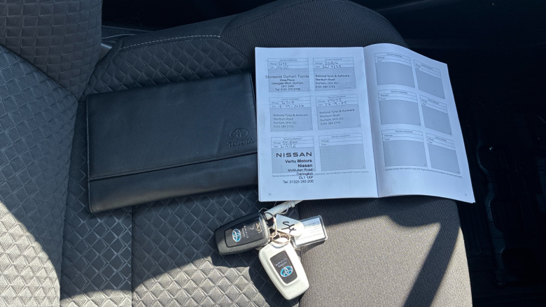 Toyota C-HR 1.8 Hybrid Icon 5dr CVT Hybrid Hatchback